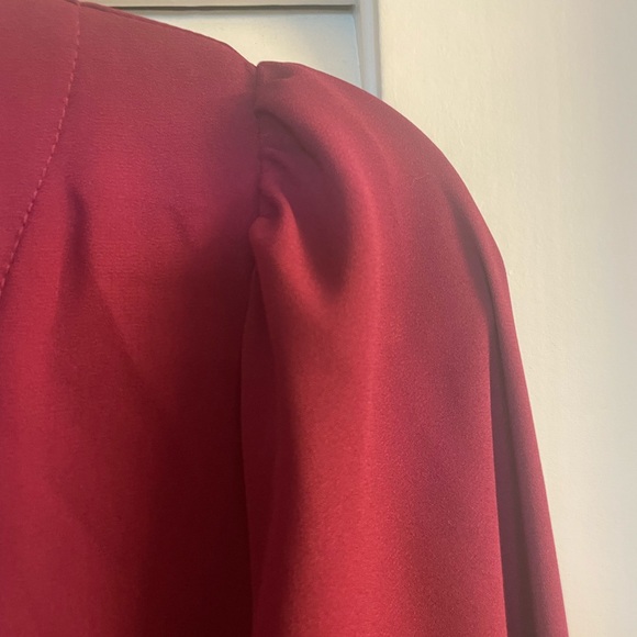 Eight Sixty High Low V Neck Peasant Blouse in Plum Noir-Size M, Like New - Picture 3 of 7